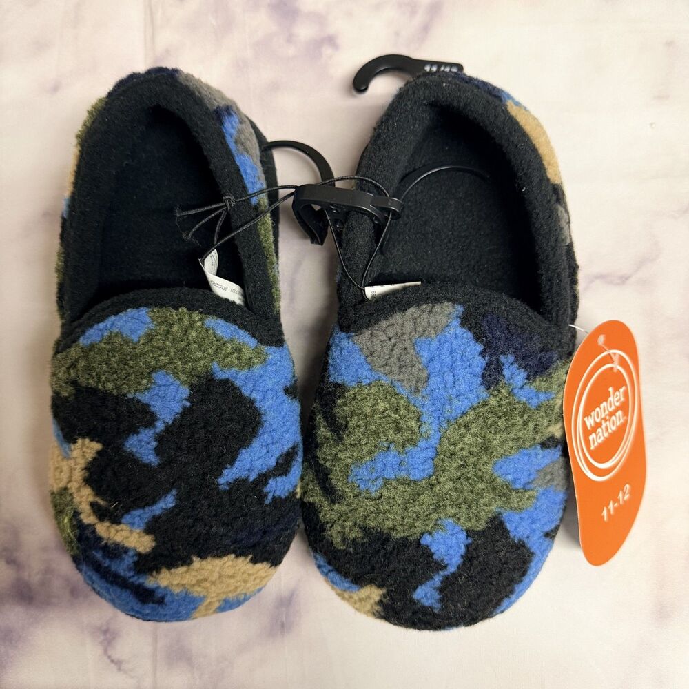 Wonder Nation Toddler Camo Slippers